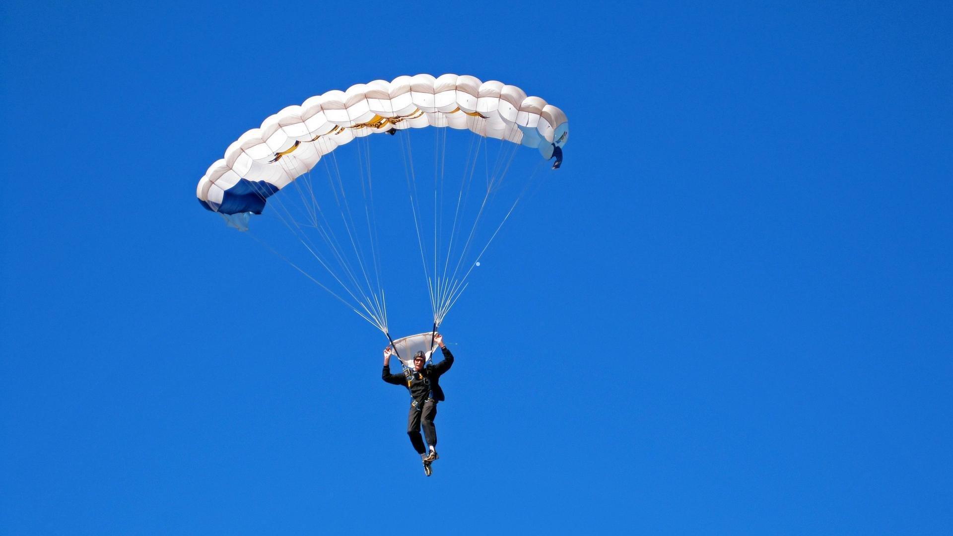 战术双璧，各有千秋！泰伦-卢深度剖析，祖巴茨挡拆顺下显锋芒，大洛空间拉开定乾坤